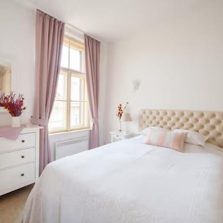 Classical Studio Lejlighed Budapest Eksteriør billede